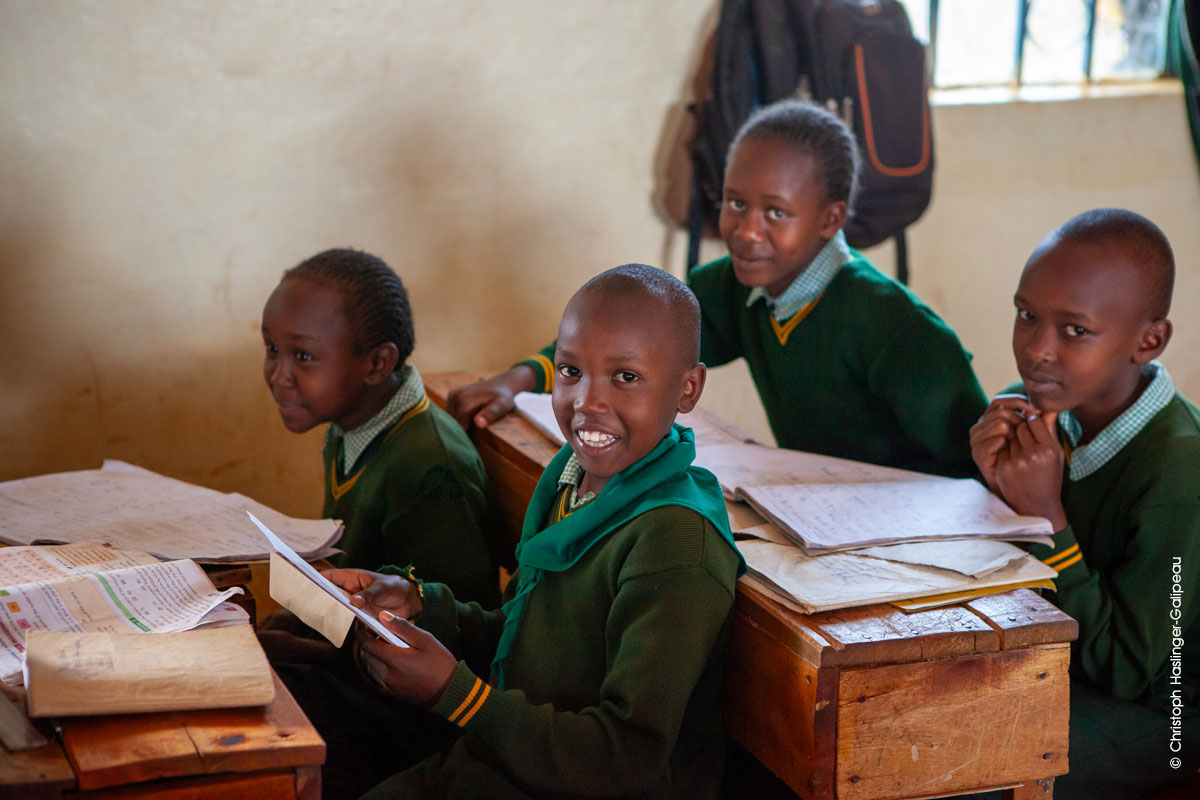 kenia-kinder-bildung-schule-lernen-arbing