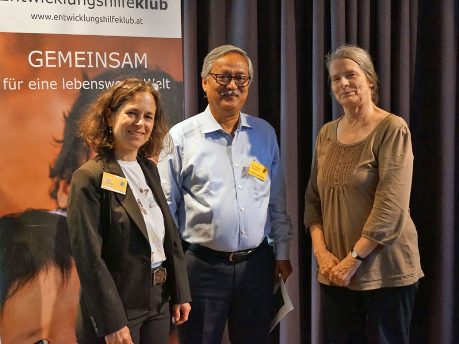 Der Entwicklungshilfeklub und Geschäftsführerin DI Brita Wilfling luden zu Information & Austausch mit Klimaforscherin Dr. Helga Kromp-Kolb und Länderdirektor unserer Partner-Organisation Netz Bangladesch, Habibur Rahman Chowdhury.