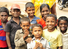 Gruppe von Straßenkindern
