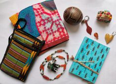 Taschen, Schmuck, Figuren, Notizbücher, aus allen Teilen der Welt