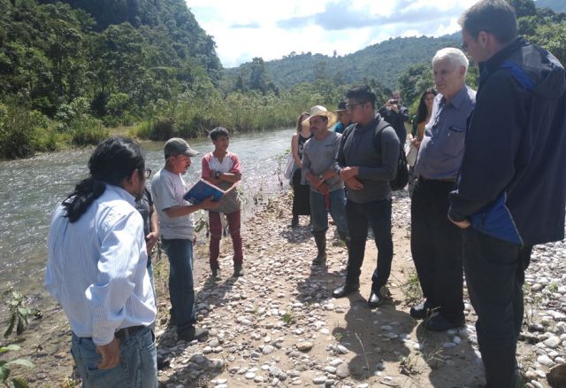 In diesem Projekt unserer Partner-Organisation Misereor und Protection International Mesoamérica werden MenschenrechtsverteidigerInnen aus 71 indigenen Gemeinden geschult und in ihrer Arbeit gestärkt. (© Misereor) Recht, Umwelt, Indigen, Guatemala, Südamerika